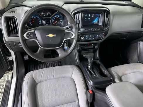 Used 2018 Chevrolet Colorado W/T w/ WT Convenience Package RWD image 21