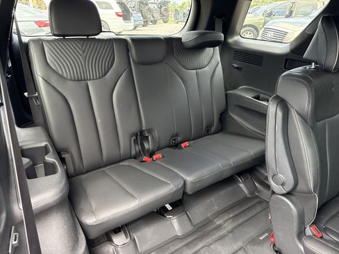 Used 2023 Hyundai Palisade Calligraphy image 37