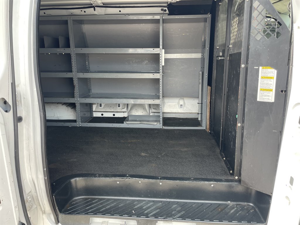 Used 2009 Ford E-250 and Econoline 250 Extended RWD image 32