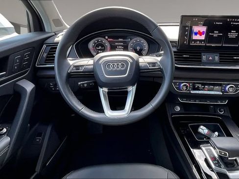 Used 2023 Audi Q5 2.0T Premium Plus w/ Premium Plus Package AWD/4WD image 8