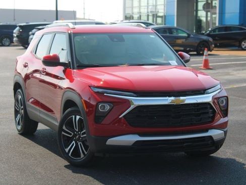 New 2026 Chevrolet TrailBlazer LT w/ Convenience Package FWD image 7