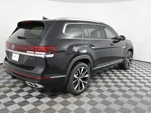 New 2025 Volkswagen Atlas SEL Premium R-Line image 4