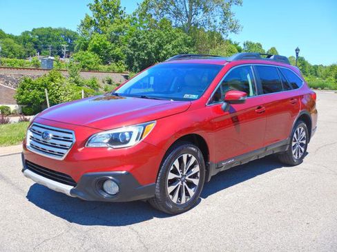 Used 2015 Subaru Outback 3.6R Limited AWD/4WD image 1