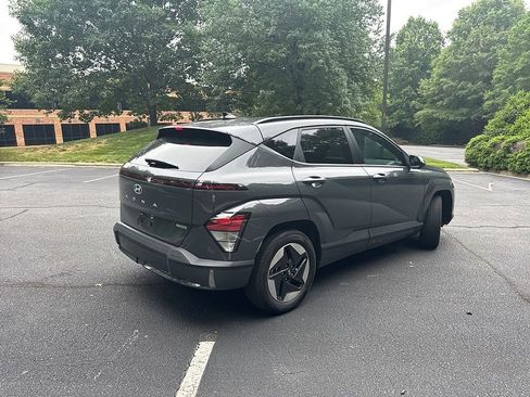 Used 2024 Hyundai Kona SEL FWD image 6