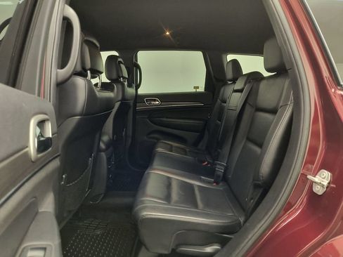 Used 2018 Jeep Grand Cherokee Limited AWD/4WD image 19