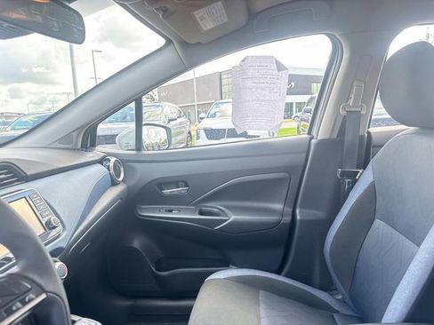 Used 2025 Nissan Versa SV FWD image 23