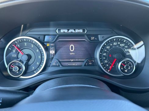 New 2026 RAM 1500 Express AWD/4WD image 27