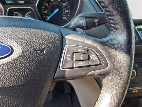 Used 2017 Ford Escape Titanium image 19