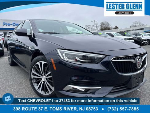 Used 2020 Buick Regal Essence image 1