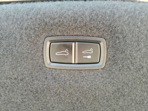 Used 2025 Porsche Taycan 4S w/ Premium Package AWD/4WD image 29