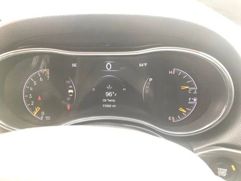 Used 2022 Jeep Grand Cherokee Laredo X AWD/4WD image 16