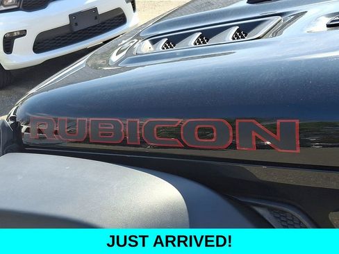 Used 2022 Jeep Wrangler Unlimited Rubicon image 30