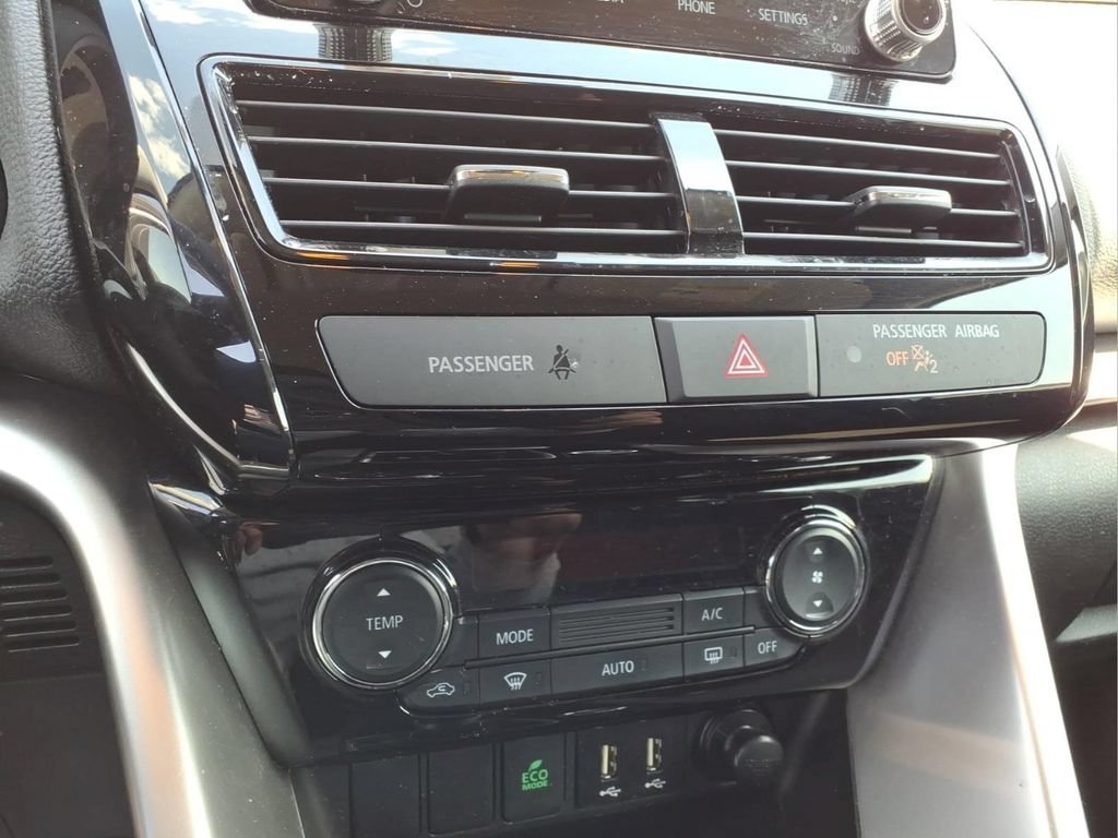 Used 2024 Mitsubishi Eclipse Cross LE AWD/4WD image 10