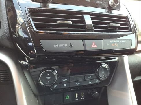 Used 2024 Mitsubishi Eclipse Cross LE AWD/4WD image 10