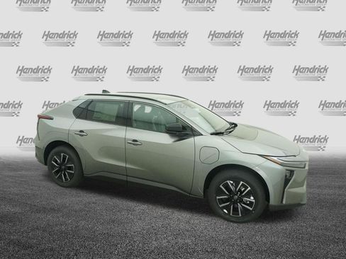 Used 2026 Toyota bZ FWD image 5