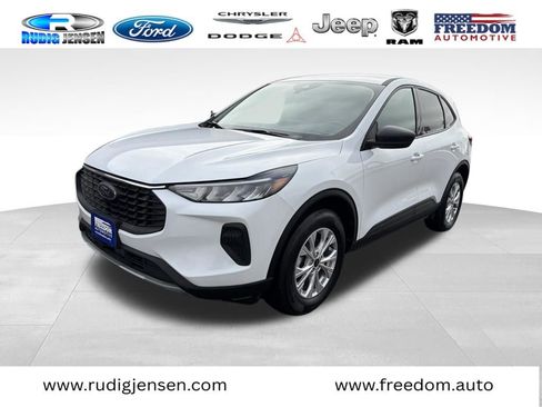 Used 2025 Ford Escape Active AWD/4WD image 1