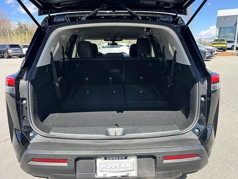 Certified 2025 Nissan Pathfinder S image 15