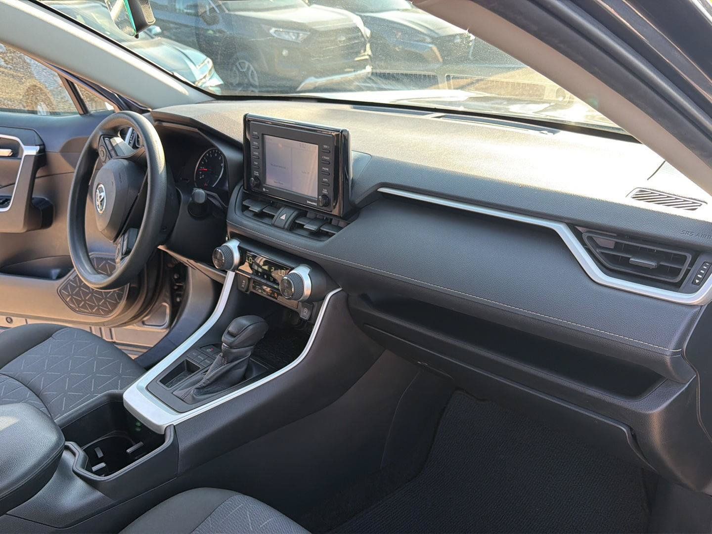 Certified 2022 Toyota RAV4 XLE FWD image 18