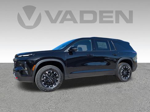 New 2026 Chevrolet Traverse Z71 w/ Enhanced Driving Package AWD/4WD image 2