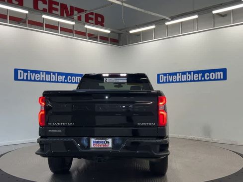 Used 2021 Chevrolet Silverado 1500 Custom AWD/4WD image 9