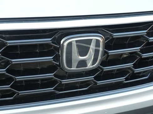 Used 2024 Honda CR-V EX image 9