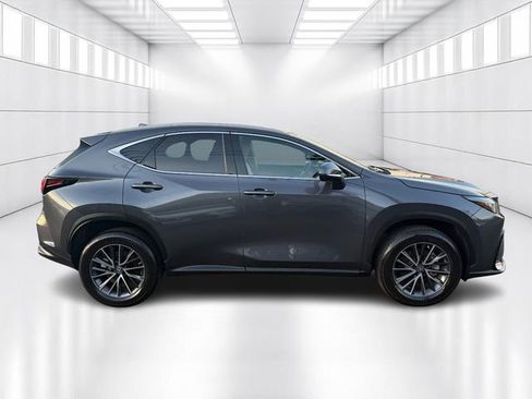 Certified 2023 Lexus NX 250 AWD image 4
