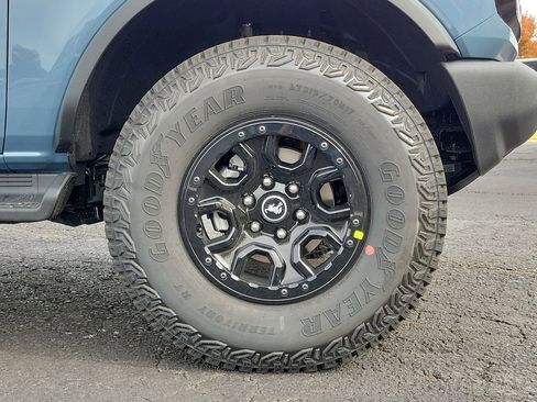 New 2025 Ford Bronco Outer Banks w/ Sasquatch Package image 9