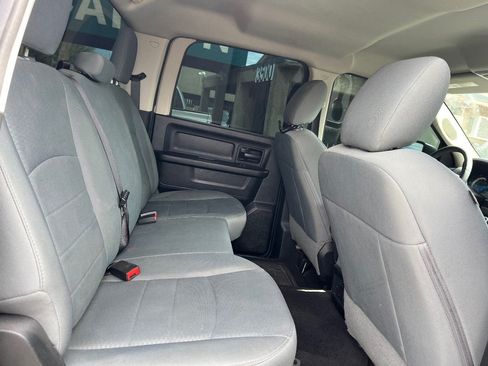 Used 2017 RAM 1500 Express w/ Black Ram 1500 Express Group AWD/4WD image 15