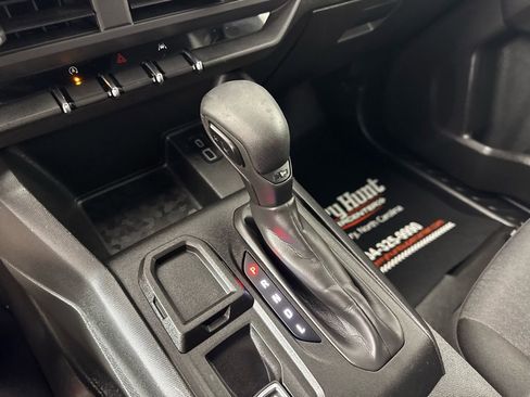 Used 2023 Chevrolet Colorado W/T image 18