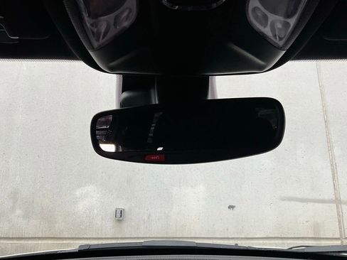 Used 2025 Jeep Compass Latitude image 17