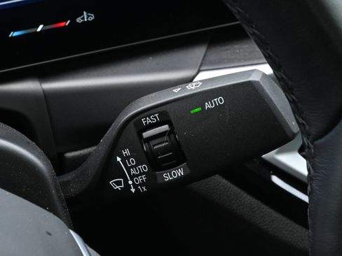 Used 2024 BMW 330i Sedan w/ Premium Package image 37