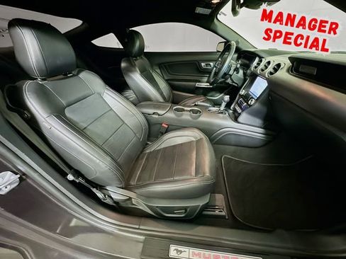 Used 2022 Ford Mustang GT Premium w/ Equipment Group 401A RWD image 23