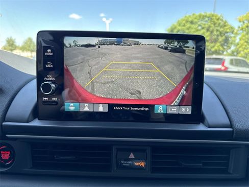 New 2025 Honda Pilot Touring image 17