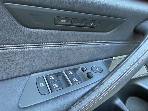 Used 2021 BMW 540i w/ M Sport Package image 22