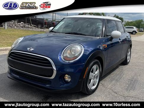 Used 2017 MINI Cooper 4-Door Hardtop FWD image 3