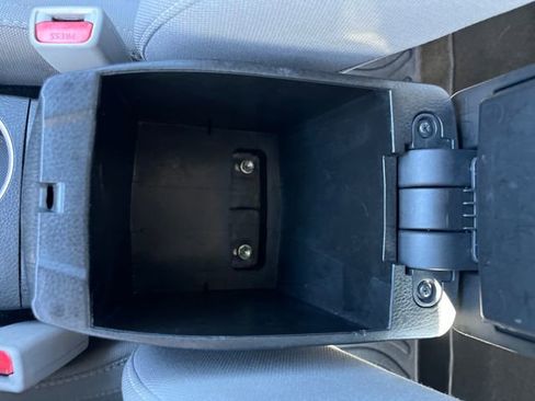 Used 2014 Toyota Corolla LE FWD image 38