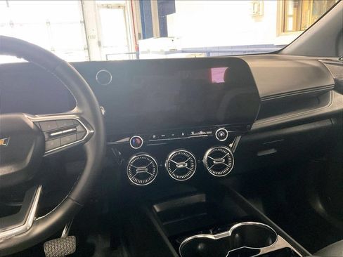 Used 2024 Chevrolet Blazer EV LT AWD/4WD image 18
