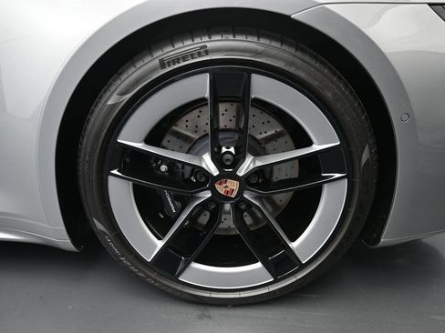 Certified 2026 Porsche 911 Carrera S w/ Premium Package RWD image 33