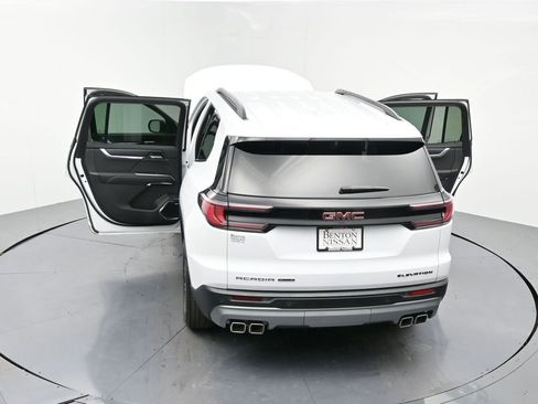 Used 2025 GMC Acadia Elevation AWD/4WD image 24