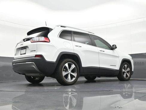 Used 2020 Jeep Cherokee Limited FWD image 27
