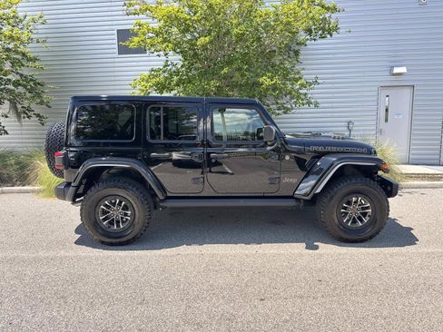 Used 2024 Jeep Wrangler Unlimited Rubicon 392 w/ Dual Top Group AWD/4WD image 5