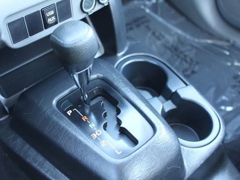 Used 2014 Toyota Tacoma 2WD Regular Cab image 24