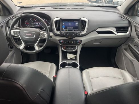 Used 2024 GMC Terrain SLT image 20