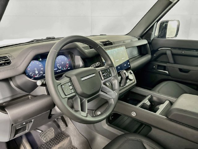 Used 2026 Land Rover Defender 110 S AWD/4WD image 9