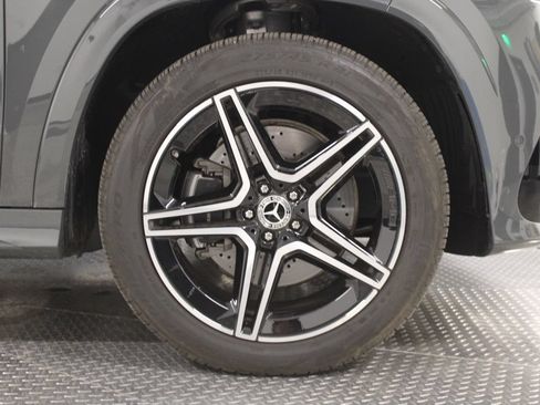 Certified 2026 Mercedes-Benz GLS 450 4MATIC image 10