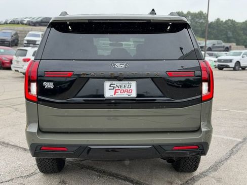 Used 2025 Ford Expedition Tremor AWD/4WD image 6