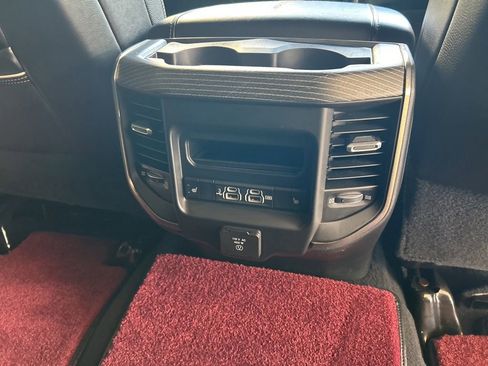 Used 2019 RAM 2500 Limited AWD/4WD image 32