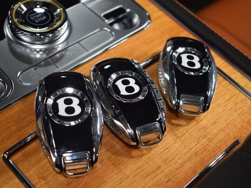 Used 2023 Bentley Continental GT Azure image 41