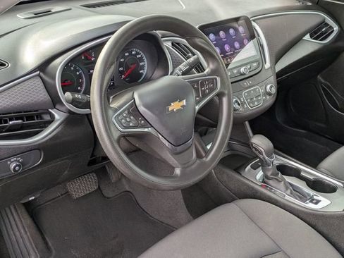 Used 2023 Chevrolet Malibu LT image 14