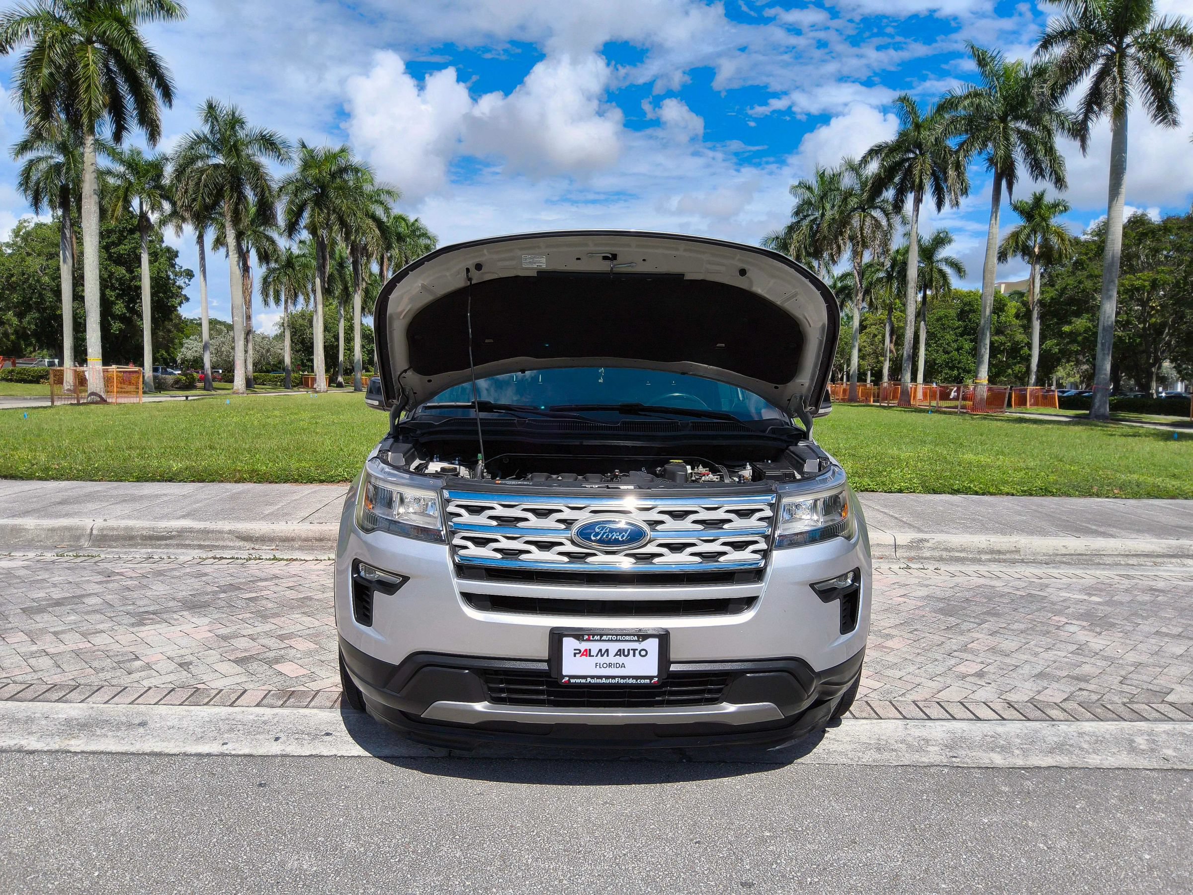 Used 2018 Ford Explorer XLT w/ Equipment Group 201A FWD image 38